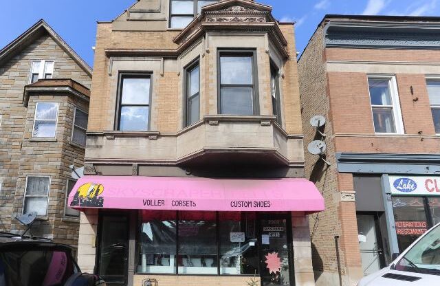 2202 BELMONT