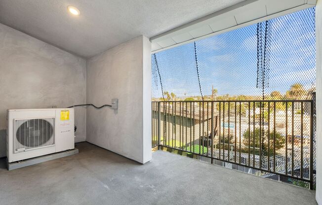 2 beds, 2 baths, 912 sqft, $2,895, Unit 309