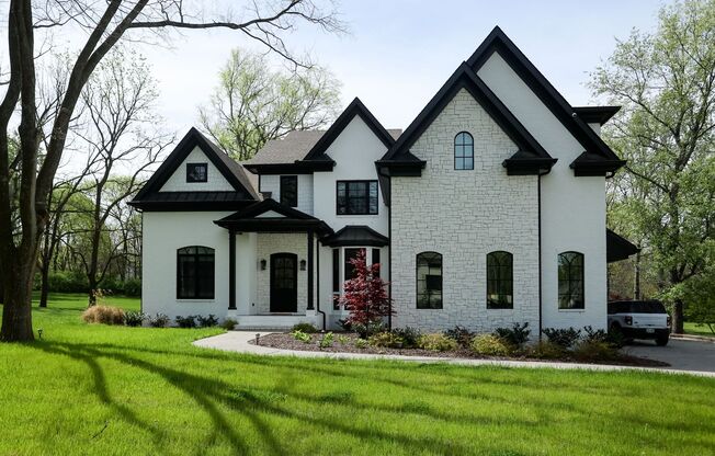 GREEN HILLS CUSTOM BUILT HOME. 5 BED 5 1/2 BATH. FULLY FURNISHED. 3 CAR GARAGE.  $15,000 PER MONTH.