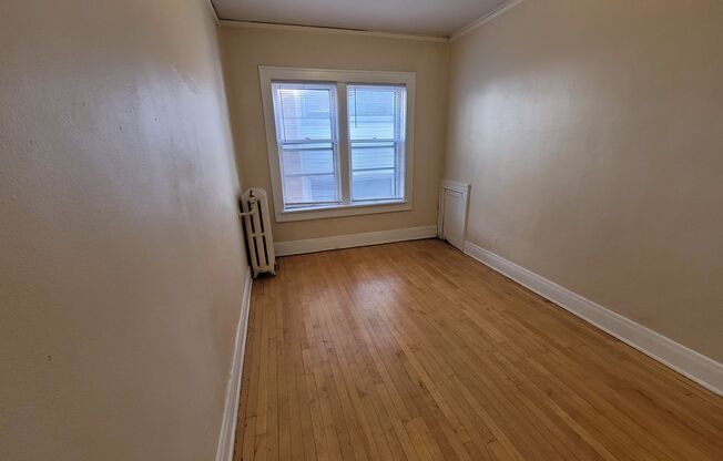 1 bed, 1 bath, $1,025, Unit 31