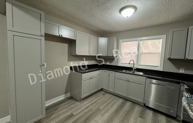 2 beds, 1 bath, $1,199