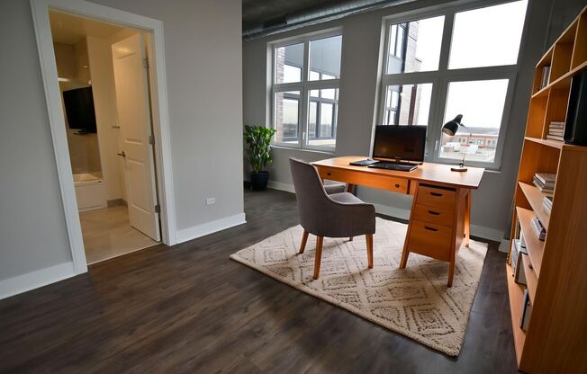 2 beds, 2 baths, 975 sqft, $4,275, Unit 3833-722