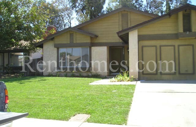 Mira Mesa, 7907 Flanders Dr -Recently Remodeled, Huge Fenced Rear Yard!