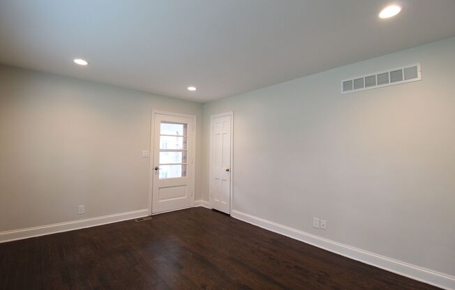 2 Bedroom 1 Bath Home In Fairway KS