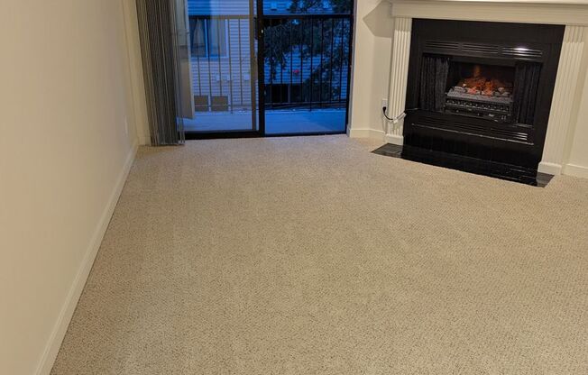 1 bed, 1 bath, 610 sqft, $1,695, Unit A207