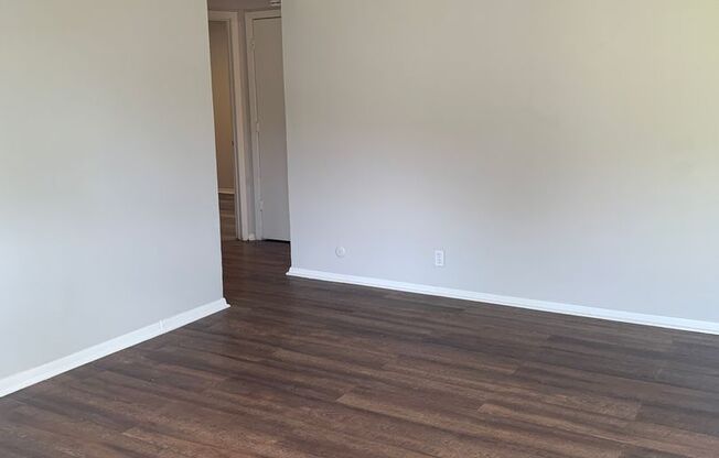 2BR Quadplex Homes with Laundry Hookups in Peaceful Riverside Neighborhood