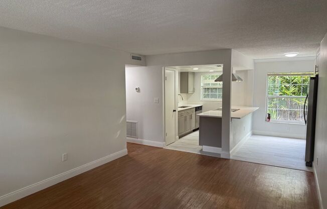 726 Edgewater Drive
