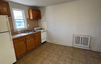 1 bed, 1 bath, $660, Unit Apt. 2