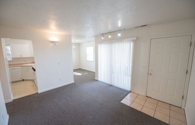 2 beds, 1 bath, $1,749, Unit 5