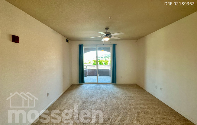 2 beds, 2 baths, $2,400, Unit #427