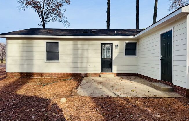 2 beds, 1 bath, 864 sqft, $1,300, Unit 40-A Pine Drive