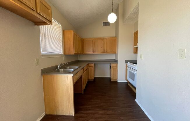 3-Bedroom, 2-Bath Rental Home – South San Antonio