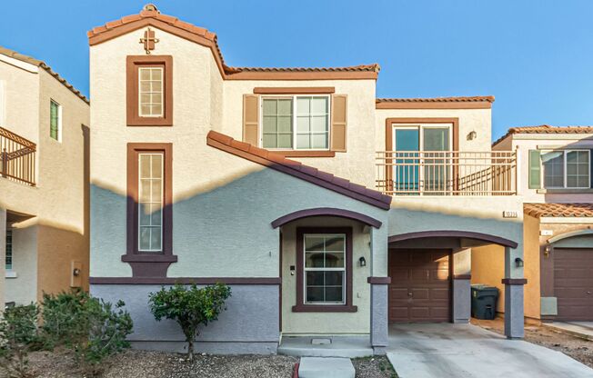 2 PRIMARY SUITES AND FAMILY ROOMS