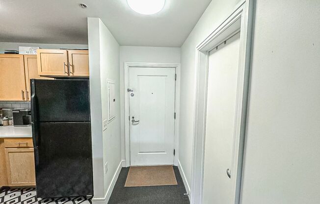 Studio, 1 bath, $1,750, Unit UNIT S414