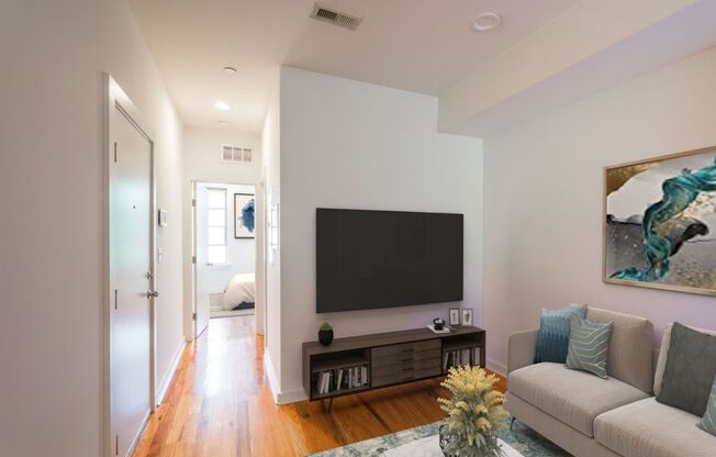 1642 N Marshall Street