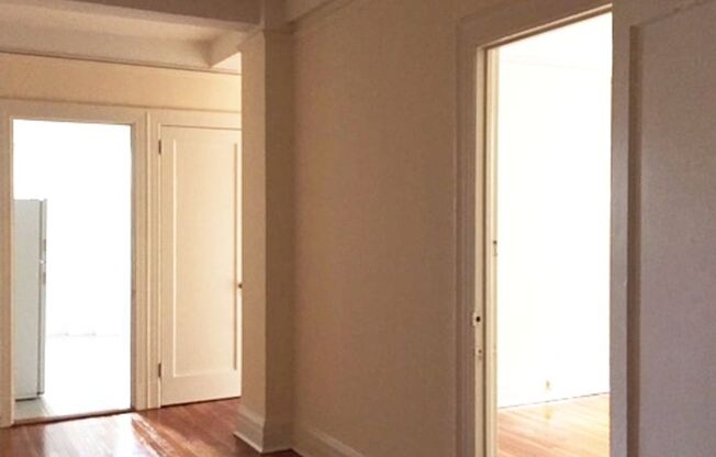 2 beds, 2 baths, 775 sqft, $1,875, Unit 410