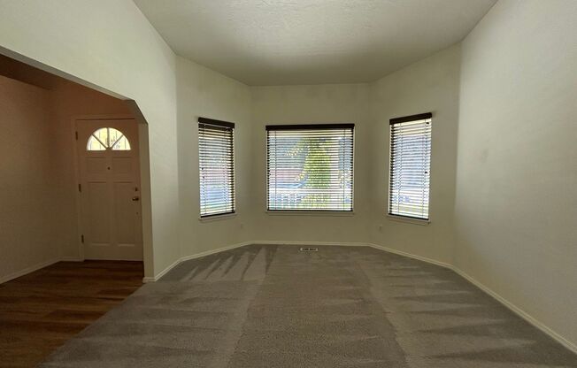 Charming Single-Level Home in Eagle with 3 Bedrooms and 2 Bathrooms! | $600 OFF FIRST MONTH'S RENT!!