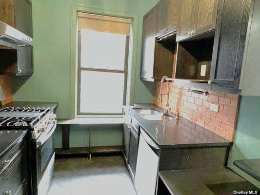 1 bed, 1 bath, $2,200, Unit 2F