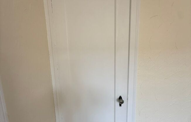 2 beds, 2 baths, 1,303 sqft, $2,200, Unit New King Edward  301