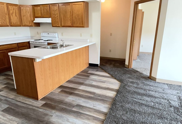 3 beds, 2 baths, 1,200 sqft, $1,425, Unit TE218X-247