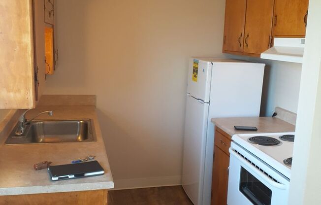 1 bed, 1 bath, 600 sqft, $1,525