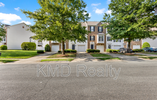 940 TIGER LN