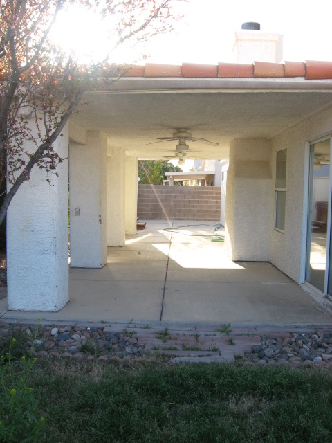 3 beds, 2 baths, $2,050