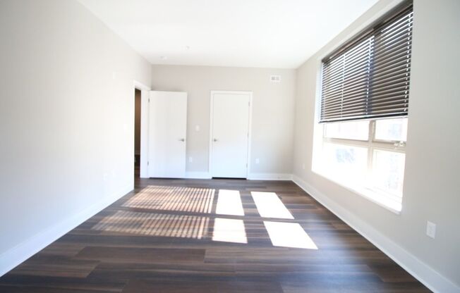 1 bed, 1 bath, 534 sqft, $1,895, Unit APT 421