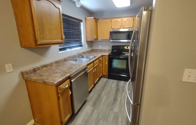 3 beds, 2 baths, $1,795, Unit UNIT # 49 SGW 09