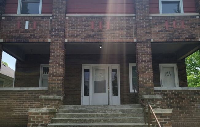205 E Willard St