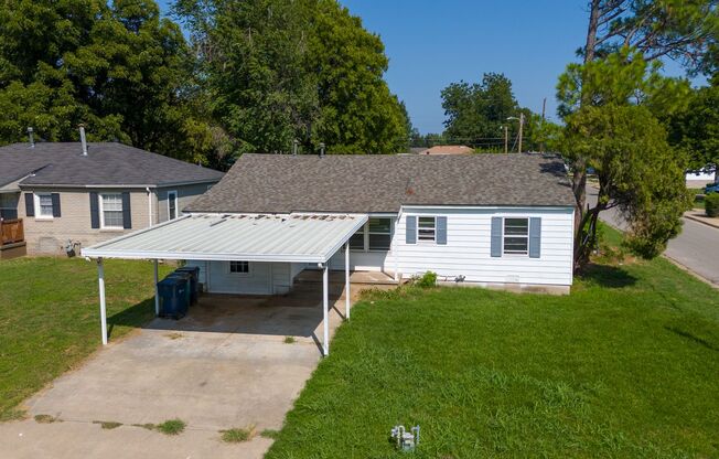 Charming 4-Bedroom Home with Modern Updates and a Spacious Backyard