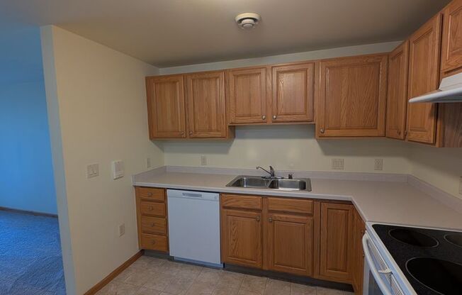 2 beds, 2 baths, 1,029 sqft, $1,269, Unit 2970-035