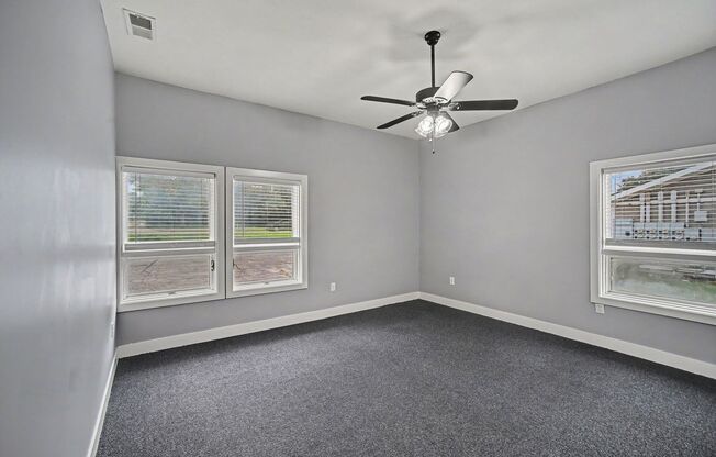 2 beds, 1 bath, 1,190 sqft, $1,400, Unit Urban Studios: 5320-#12