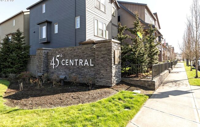 Cedar Hills 2 Bed 2 Bath Condo 2nd Floor with Elevator! A/C, Washer & Dryer, Reserved Parking, Pool and More!