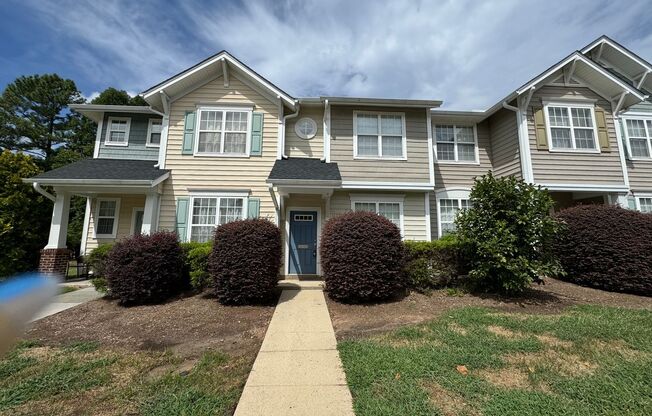 2 Bedroom, 2 1/2 Bath Townhouse in Morrisville *Move In Special!*