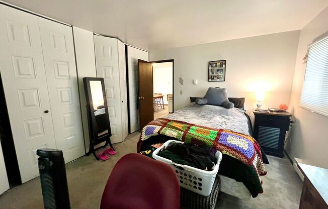 1 bed, 1 bath, $995