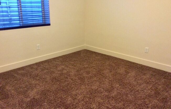 Updated!! 4 bedroom, 3 bath townhouse for Rent