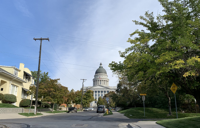 Spacious One Bedroom right by the Capitol