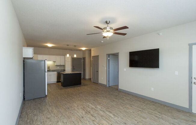 1 bed, 1 bath, 705 sqft, $995, Unit 107