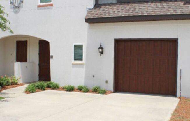 Destin Oaks Townhouse with Community Pool!