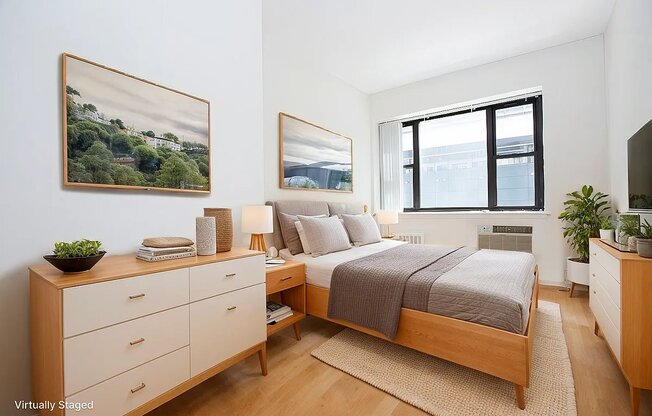 312 W 58 ST