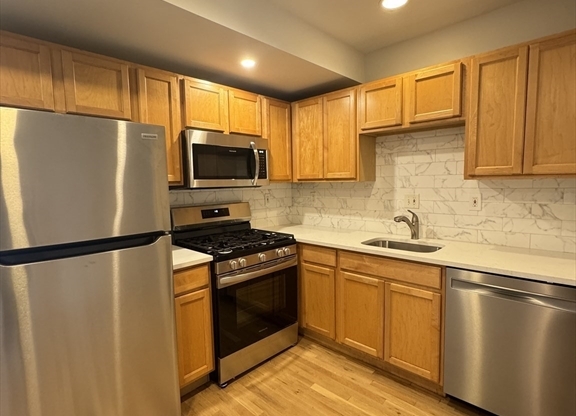 393 West Broadway St 4