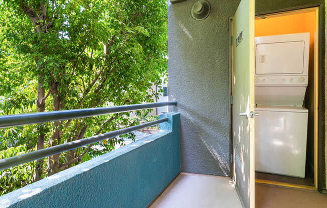 Balcony with Washer and Dryer