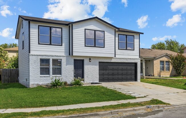136 GATEWOOD BAY