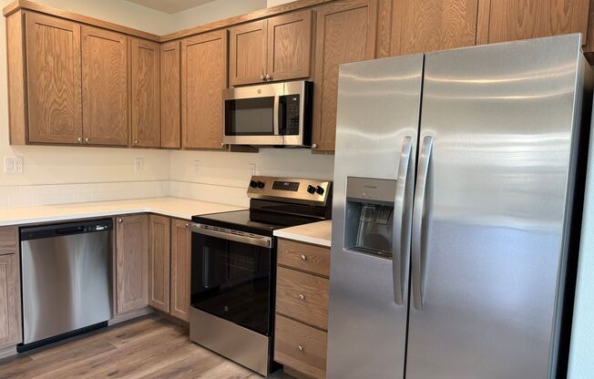 Brand New Stunning 3 Bed/2.5 Bath Townhouse-Old Farm District