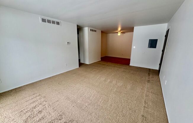 2 beds, 1 bath, 850 sqft, $1,295, Unit 312