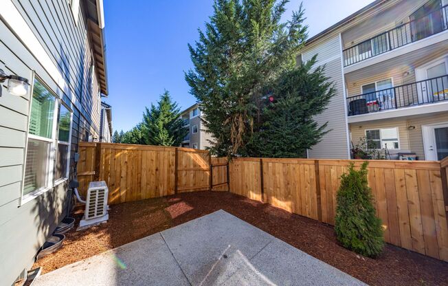 Brand New! - 3 Bedroom Townhome in Brush Prairie