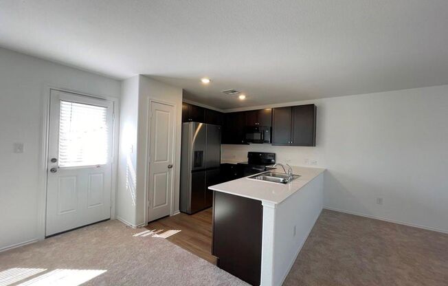 Great 2 story, 3 bedroom, 2.5 bathroom home available in Rancho del Cielo subdivision!
