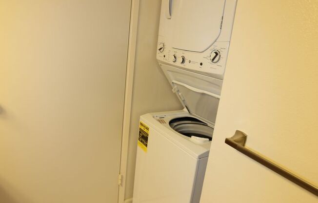 Waikele - 2/2/2 - $2,700 - Ho'omalu at Waikele