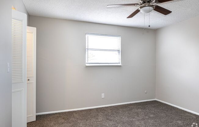 Mission Manor Apartments